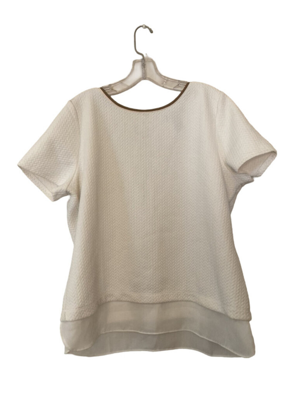 White House Black Market Cream Short Sleeve Top - size M